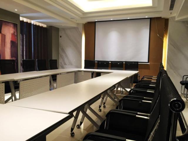 Jinjiang Inn Anyang Linzhou Hongqiqu Avenue Municipal Government Ngoại thất bức ảnh